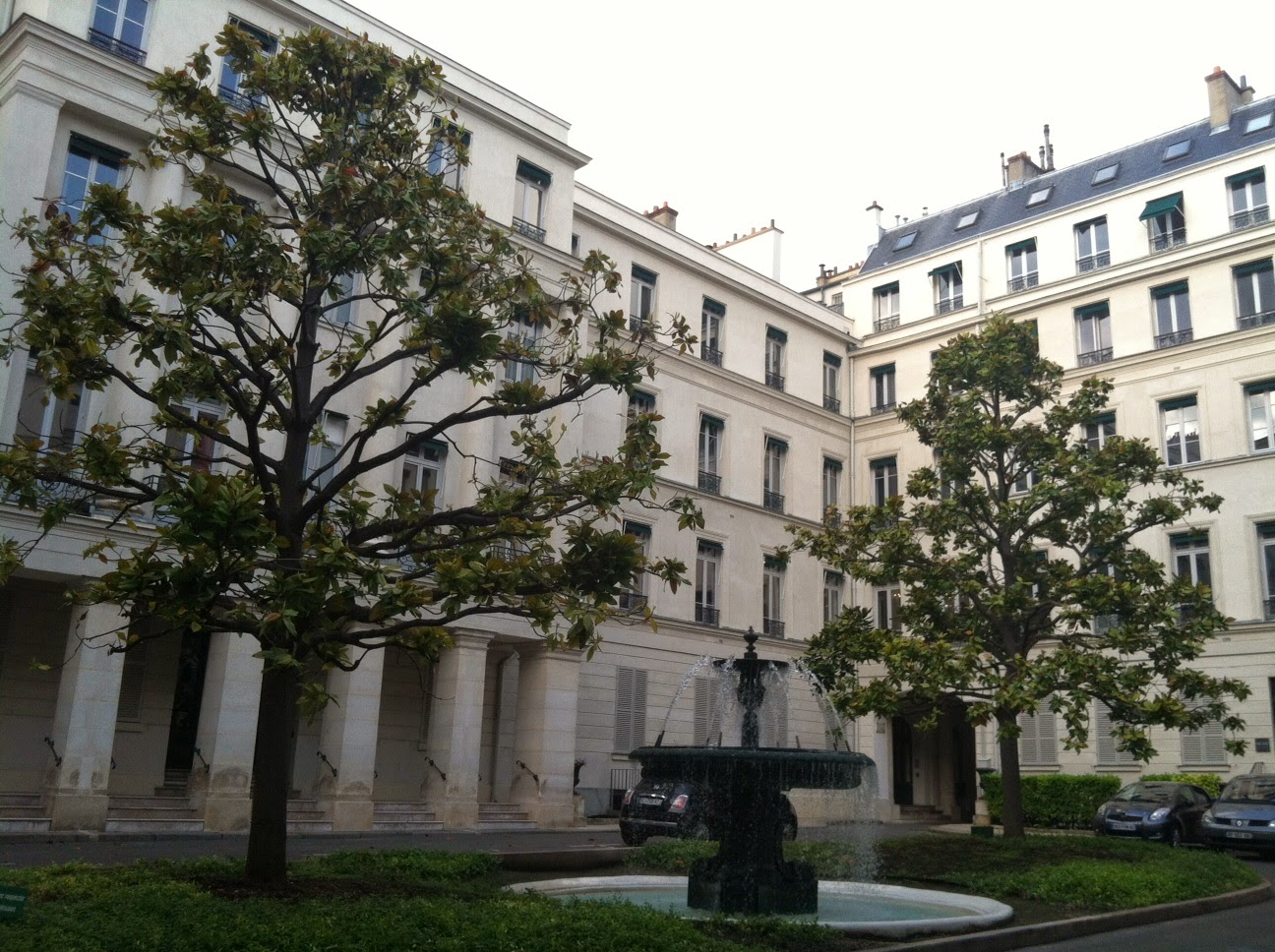 Πουλήθηκε το εμβληματικό Square d'Orléans 